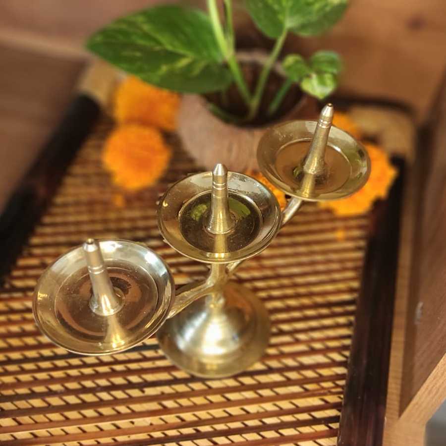 PujaCraft Brass Kerala Traditional Ayyapan Kavara Vilakku (Heavy and traditional, Height: 16cm , Width: 21cm , Weight: 435 Gram)