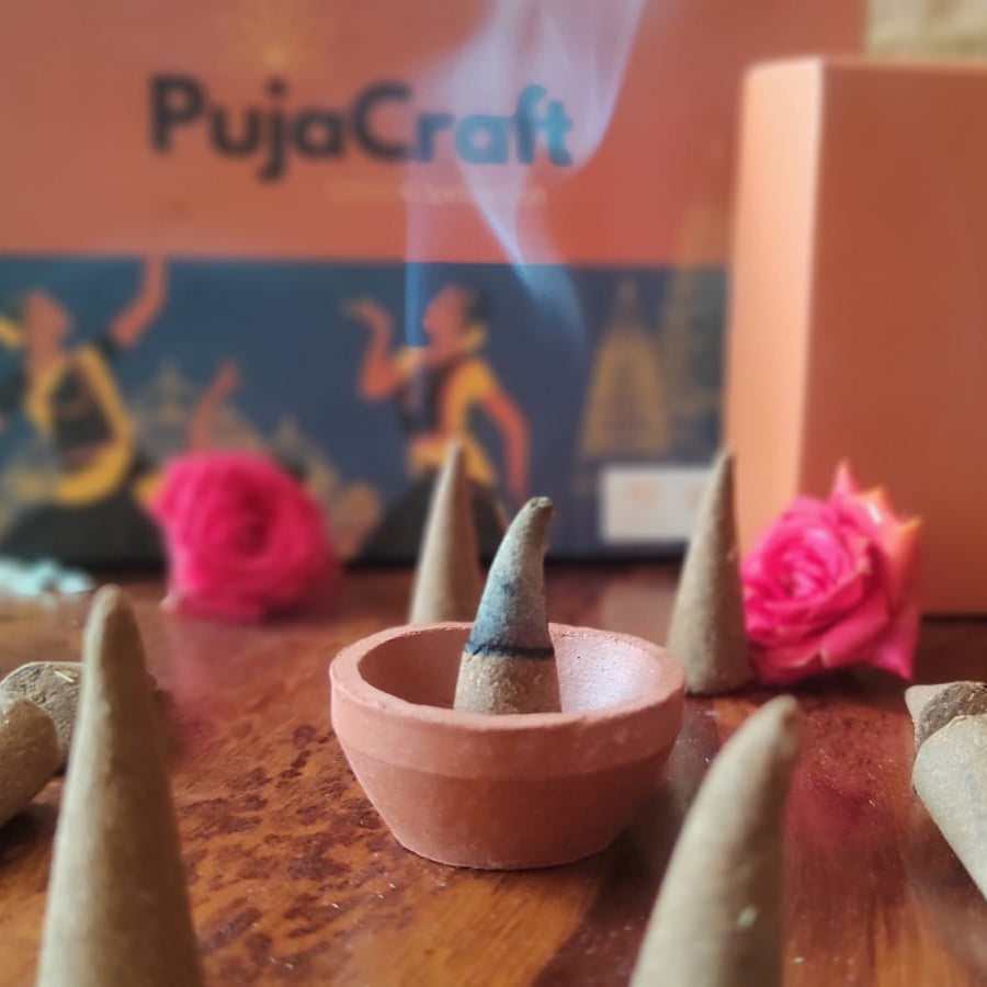 PujaCraft Premium Dhoop Incense Sticks | Fragrance - Chandan | Units with Holder | Panchgavya Organic 100% Cow Dung Dhoop Cones | Dhoop Cones for Pooja & Meditation