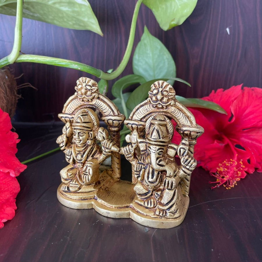 PujaCraft Brass Lakshmi Ganesha Idol ( Width: 9cm, Height: 7cm, Weight: 405 Grams )