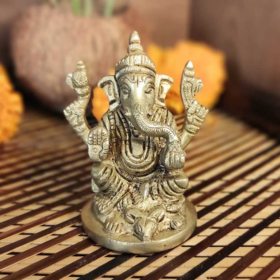 PujaCraft Brass Traditional Ganesha Handcrafted Idol  (Handmade Ganesha Idol, Height: 8cm , Width: 7cm , Weight: 425 Gram)