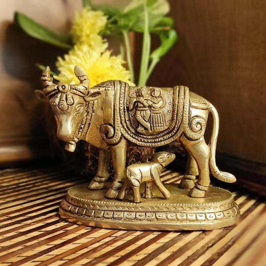 PujaCraft Brass kamdhenu Cow Idol ( Radhakrishna ) (Width: 12cm, Height: 8cm, Weight: 1032 Grams)