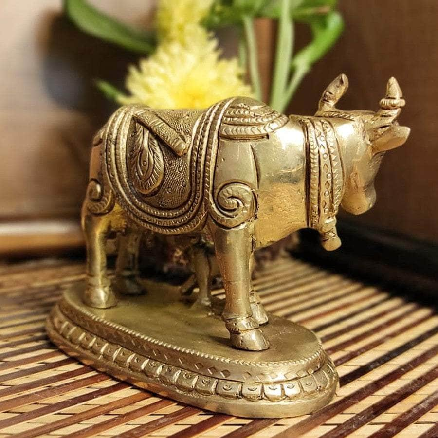 PujaCraft Brass kamdhenu Cow Idol ( Radhakrishna ) (Width: 12cm, Height: 8cm, Weight: 1032 Grams)